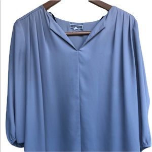 (2) Chaffon 3/4 Sleeve Light Weight Dress Shirt Size Medium